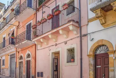 Image de Superbe maison de 2 chambres à Ragusa.