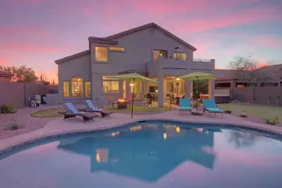 Image de Custom, maison rénovée sur le terrain de golf de Las Sendas; Option pour chauffer la piscine; Jacuzzi