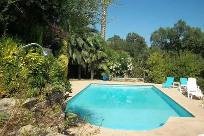 Image de villa 300m2, , vue panoramique sur la  mer, piscine, jardin étagé 1800m2 charme
