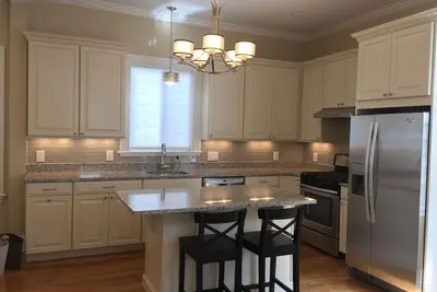 Image de Boston-Modern spacieux appartement familial w \/ Parking