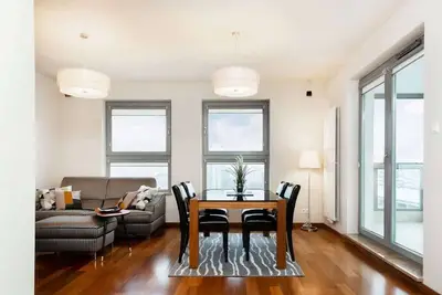 Image de Appartement à Varsovie Jeziorańskiego 9 avec balcon