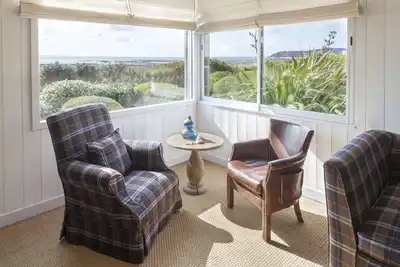 Image de Belle maison de plage idéale pour les familles, les rêveurs et les aventuriers