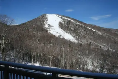Image de Super Vue Blanche-Ski Sur Ski Off Ă partir de 2 pistes - Hot Tub Et Sauna Inclus! ! !