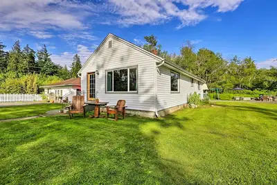 Image de Nouveau! Cozy Home w \/ Yard -6 Miles Ă Dwtn Bellingham!