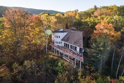 Image de Spacieux Mtn Haut contemporain - Vues spectaculaires - Ă Waterville Estates
