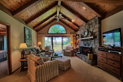 Image de Penrith Hideaway ~ Yonahlossee, Tennis, Natation, Vues