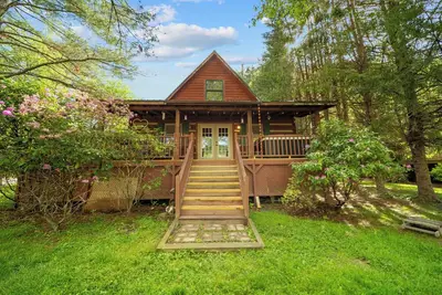Image de Bridgepoint Cabin 2bd / 2ba Hot Tub, à pied de la rivière Watauga