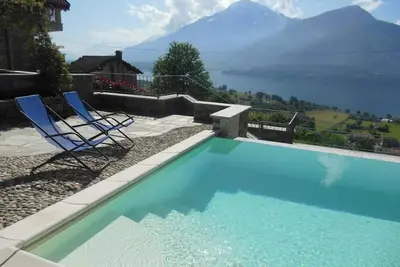 Image de Gravedona (Como) Appartement En Residence Avec Piscine Sleep 6
