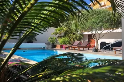 Image de Belle Villa Piscine Chauffee Proche Du Centre Ville Et Plages