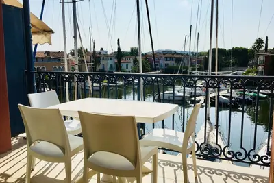 Image de Appartement dans cité lacustre de port Grimaud avec belle vue