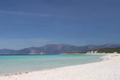 Image de Rez de Chaussée Villa El bimbo à 50 mètres de la plage de sable