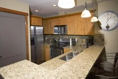 Image de Au coeur du centre-ville de Canmore. Beau 2br \/ 2ba. Unité 311