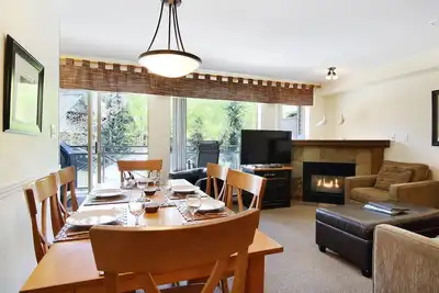 Image de Nouvelle propriété! Village North 3 Bedroom (8 personnes) - vues & bain à remous privé