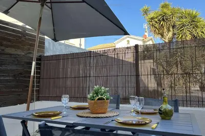 Image de Appartement T2 rez de jardin terrasse pour 4