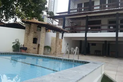 Maison de luxe avec piscine, barbecue, terrasses et vue sur la mer. Ponta Negra
