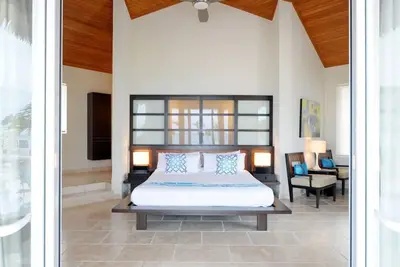 Image de Bungalow de luxe à quelques pas de la plage avec privilèges de club, piscine et restaurant