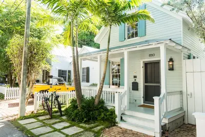 Image de \"Seahorse Cove\" ~ Luxe tropical situé au cœur de la vieille ville de Key West!