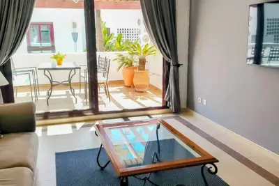 Image de 2 bedroom, 3 beds, 2 bathroom apartment, pools, parking, Puerto Banús, Marbella.