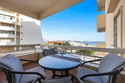 Image de App. Fam. Air C. , 50 m de la plage, jusqu'à 6 px, vue magnifique, Wifi gratuit, 3 Tv