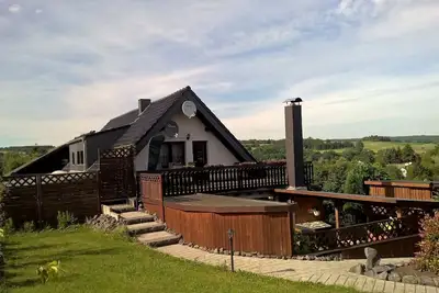 Image de Cet appartement très spacieux avec une grande terrasse ensoleillée