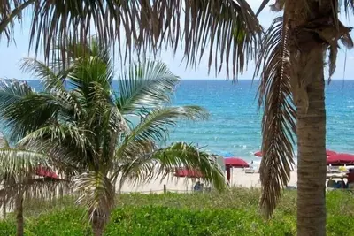 Image de Ne Ocean view 2/2 WiFi gratuit - Palm Beach Marriott Beach Resort - aucun frais d'établissement