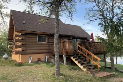 Image de Le Wascottage sur le lac Spider.