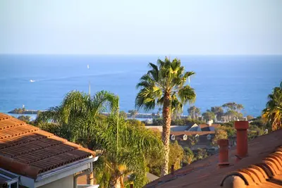 Image de Vues panoramiques sur l'océan - Maison moderne de Dana Point à quelques minutes des meilleures plages de Californie