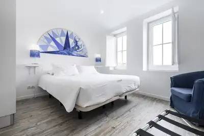 Appartement vue sur la rivière, centre historique lisbonne, chateau, alfama,