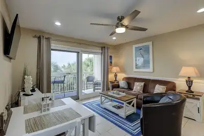 Image de The Best of the Breakers - Magnifique 1 chambre, 1 salle de bain directe en bord de mer, à Forest Beach, à Hilton Head