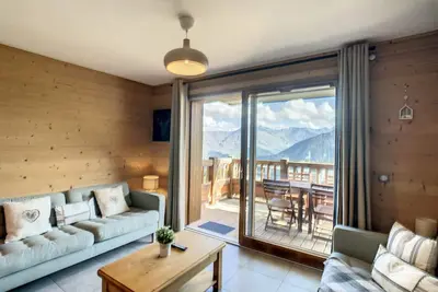 Image de Appartement de standing aux pieds des pistes avec parking couvert