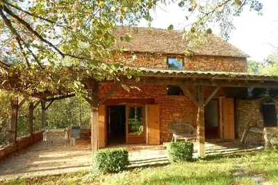 Image de Gite En Pierre Avec Piscine Privee