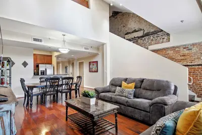 Image de Deux penthouses de luxe | Ascenseur privé et balcon | Le quartier français / Cdb