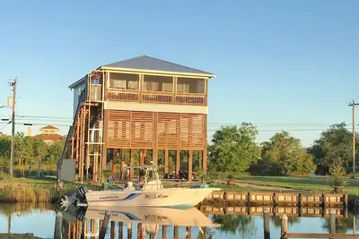 Waterfront Bay St. Louis House River House avec Dock