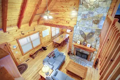 Image de Détente, confortable, belle 3 Br Log Cabin dans Blowing Rock / Boone Nc