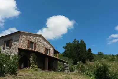maison de campagne calme et indépendante avec grande terrasse et vue imprenable