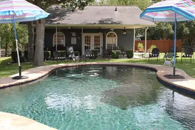 Image de Le Pool House Lily-Rose
