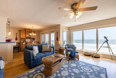 Image de Condo Oceanfront récemment rénové