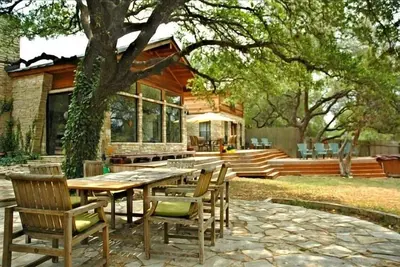 Image de Privé sur le lac Travis - Hill Country Retreat / Pool / 2 acres 7 lits pour 20 personnes