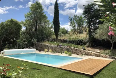 Image de Rare! Mas en pierre 4 ch \/2 sdb, jardin, piscine chauffée, au cœur de Goudargues