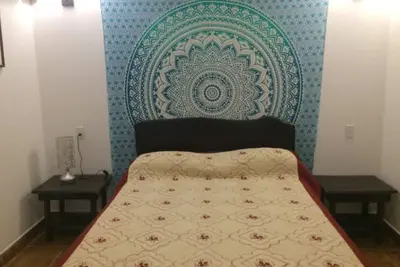 Image de Chambre One Queen Bed À Easy Inn Belize City