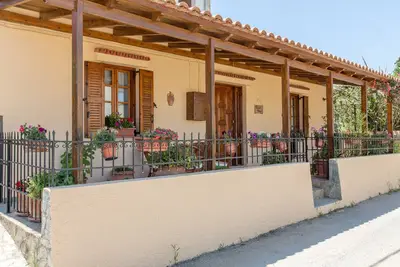 Image de Maison d'Elisavet - Maison confortable au centre de Platanias