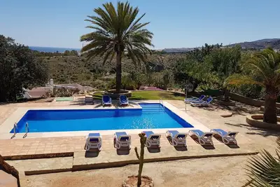 Image de Belle villa avec piscine, jardins privés, wifi et vues spectaculaires