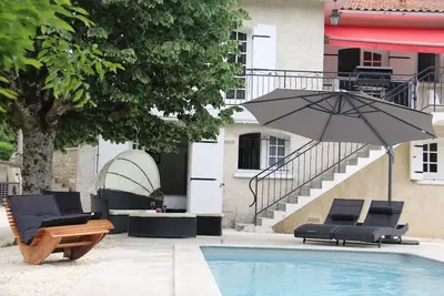 Image de Venez se détendre chez Rés. Les Frugères avec piscine and whirlpool