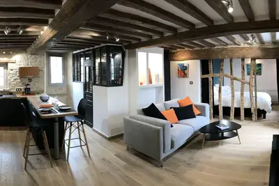Image de N°1 - Appartement de charme à la Maison des Evêques - Etage 1