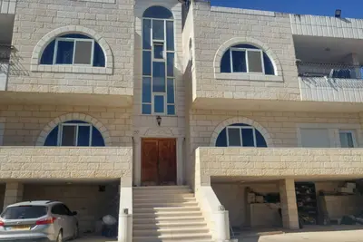 Image de Visitez Bethléem et Jérusalem ， l'appartement est dans un manoir comme une propriété