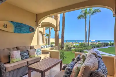 Image de Condo en bord de mer récemment rénové à Las Olas avec vue à 180 degrés sur l'océan!