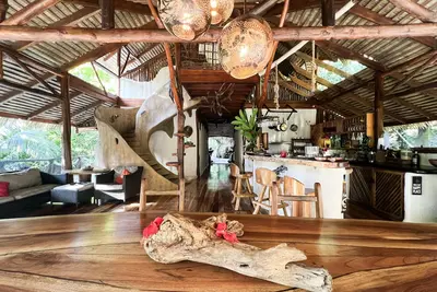 Image de Luxe Jungle House à Matapalo plage w \/ faune exubérante