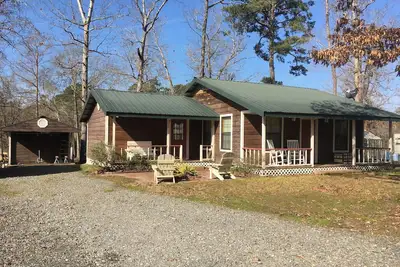 Image de Débranchez le chalet avec votre famille et vos amis sur Toledo Bend près de Huxley Bay