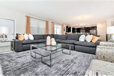 Image de ** Parfait pour les familles ** Champions Gate 6br / Piscine / Spa Private Green View
