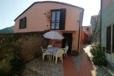 Image de Maison typique sur deux étages avec une belle vue sur la vallée de Levanto